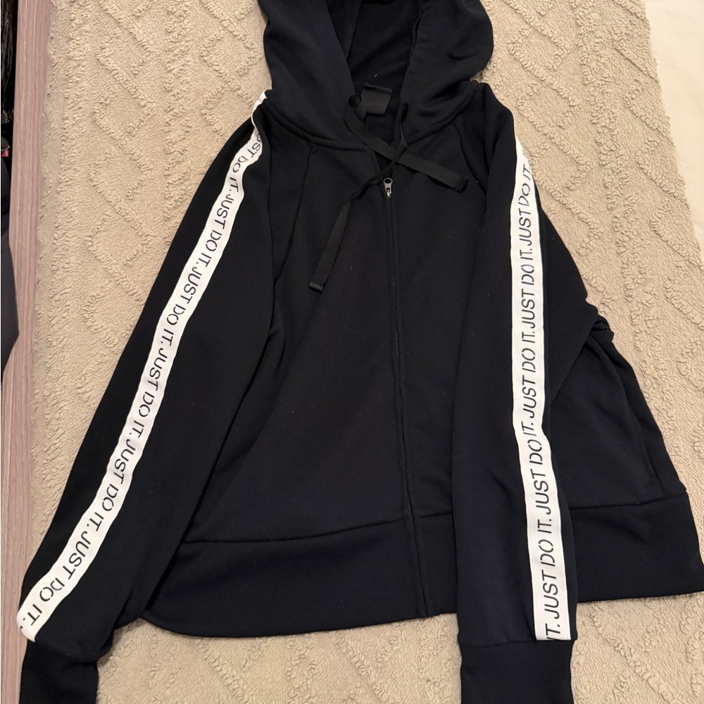 Nike Women's Black Zip-Up Hoodie